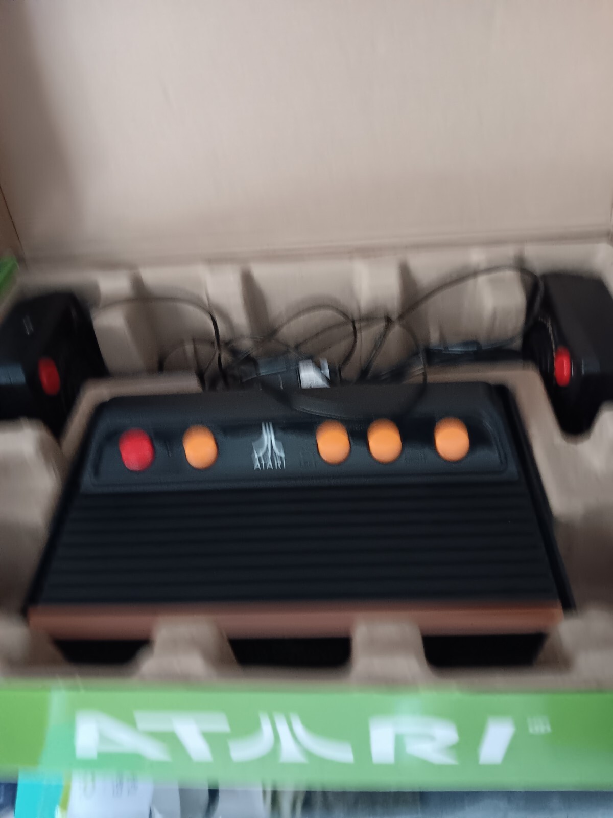 Atari Flashback 7 Classic Game Console 101 Built-in Games w/ Original Joystick