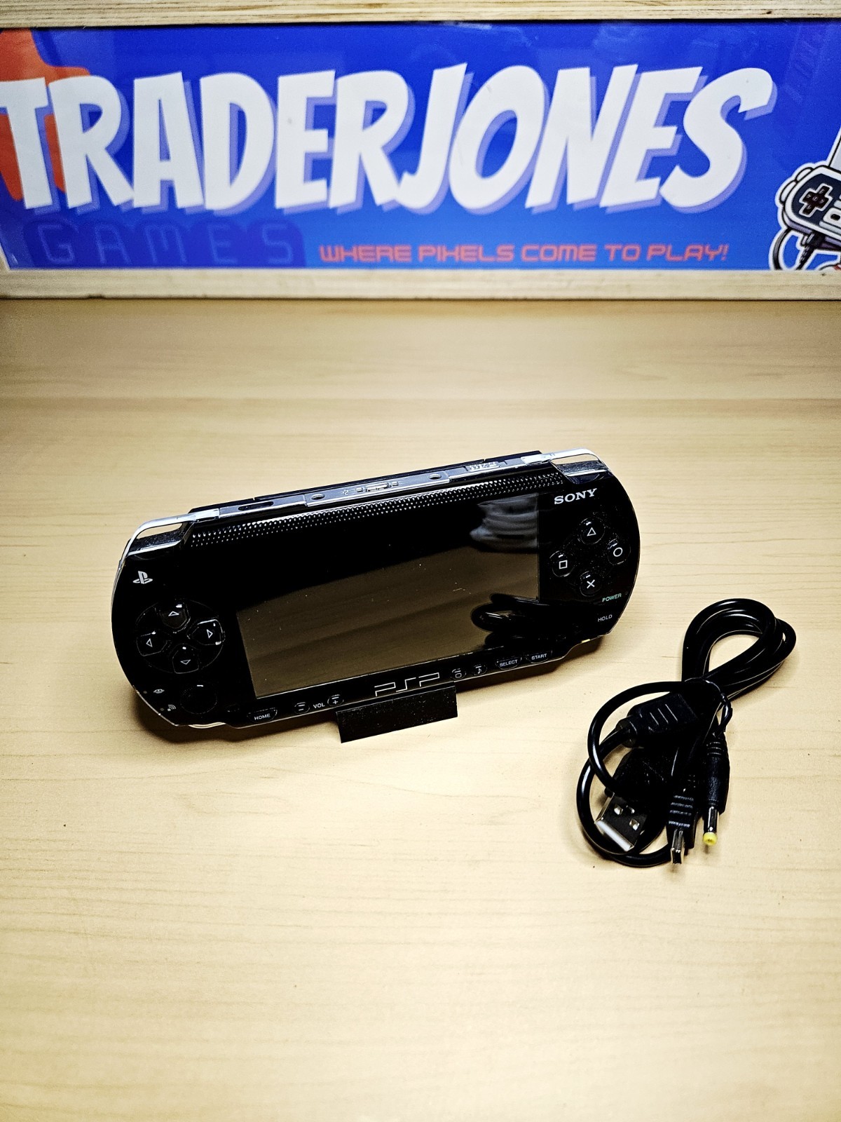 Sony PSP 1001 Console Black W Charger