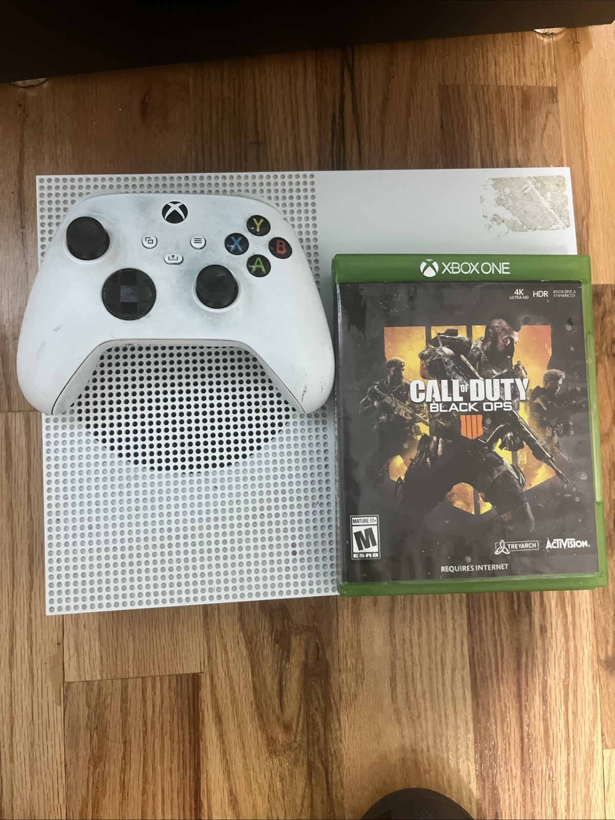 Microsoft Xbox One S yes the xbox work i will be selling it for 150 the games