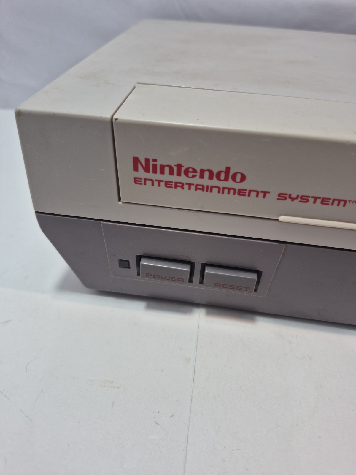 NES Nintendo System NES-001 Game Console For Parts Or Repair Red Blinking Light