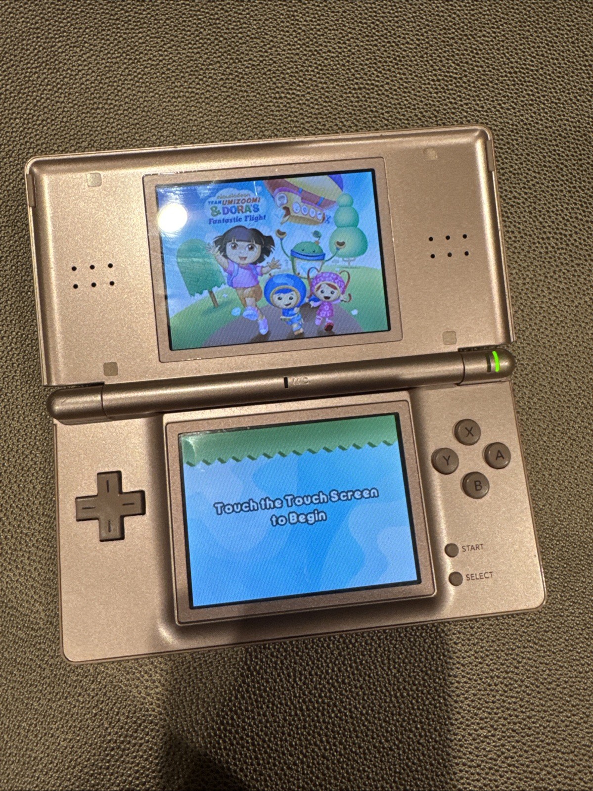 Nintendo DS Lite Metallic Pink Bundle Lot (READ DESCRIPTION)
