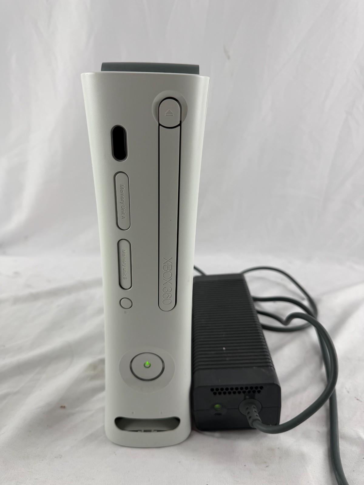 Microsoft Xbox 360 Console Bundle w/ Games & Power Supply – Serial: 319355291605
