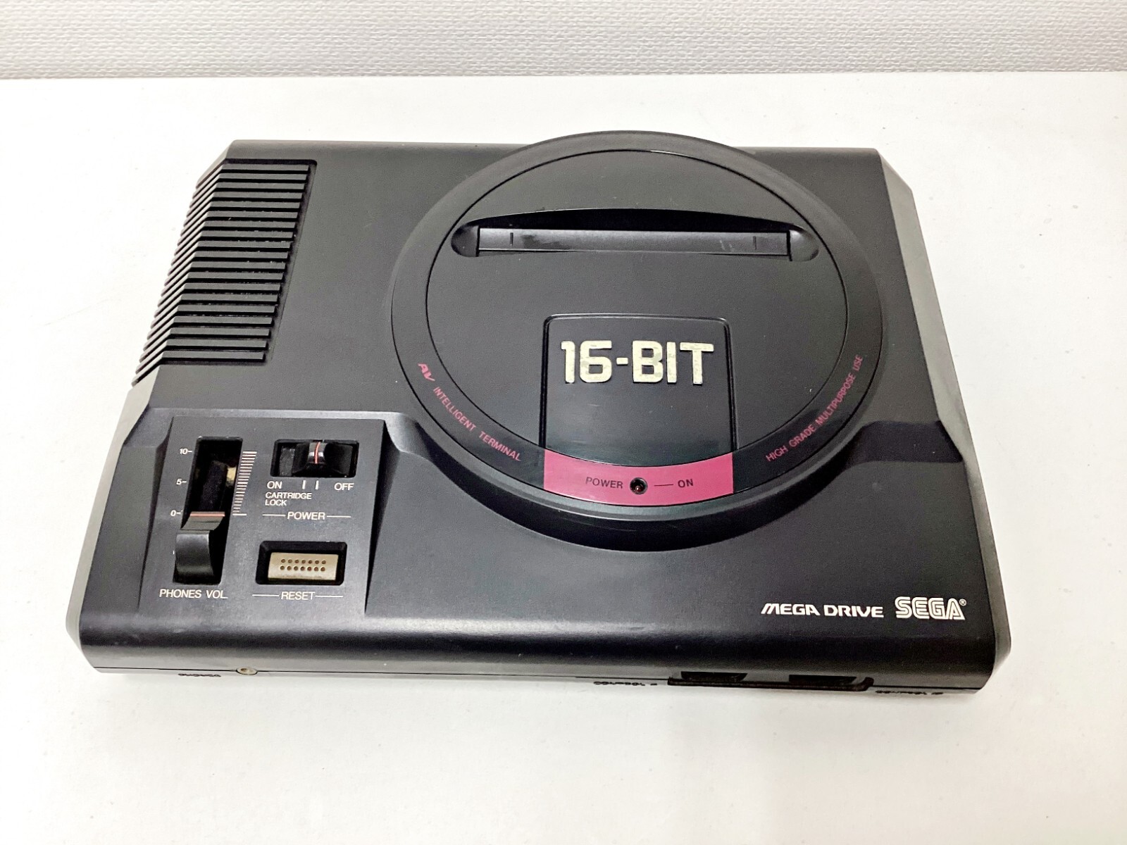 Sega Mega Drive Console 185 Boxed Japan DHL 1 week to USA