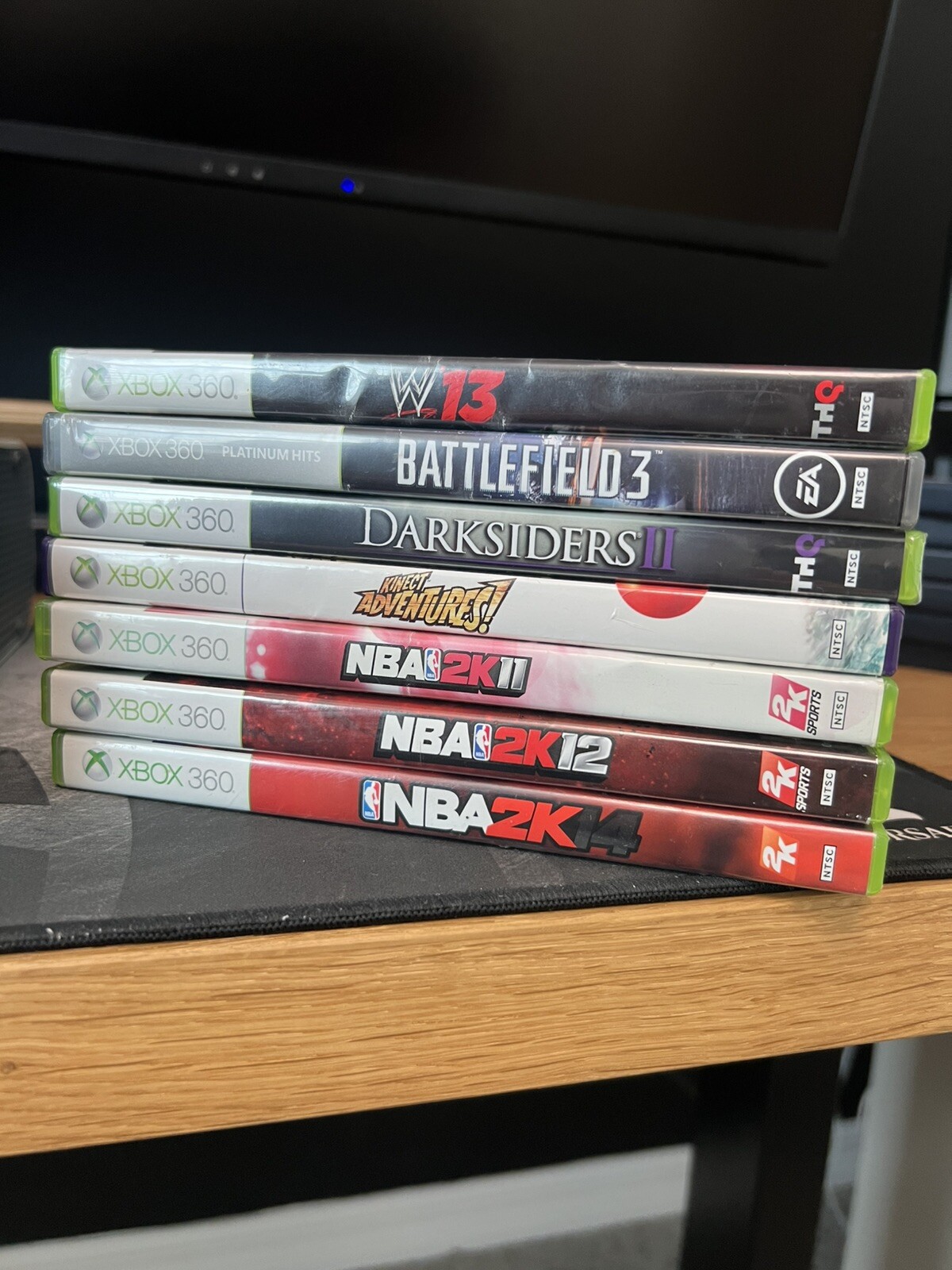 Microsoft XBox 360 Pro 4GB 2K6 Bundle – White Kinect 2 Controllers- games