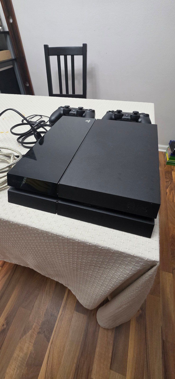 Sony PlayStation 4 500GB Console Bundle, 2 Controllers, 2 Games
