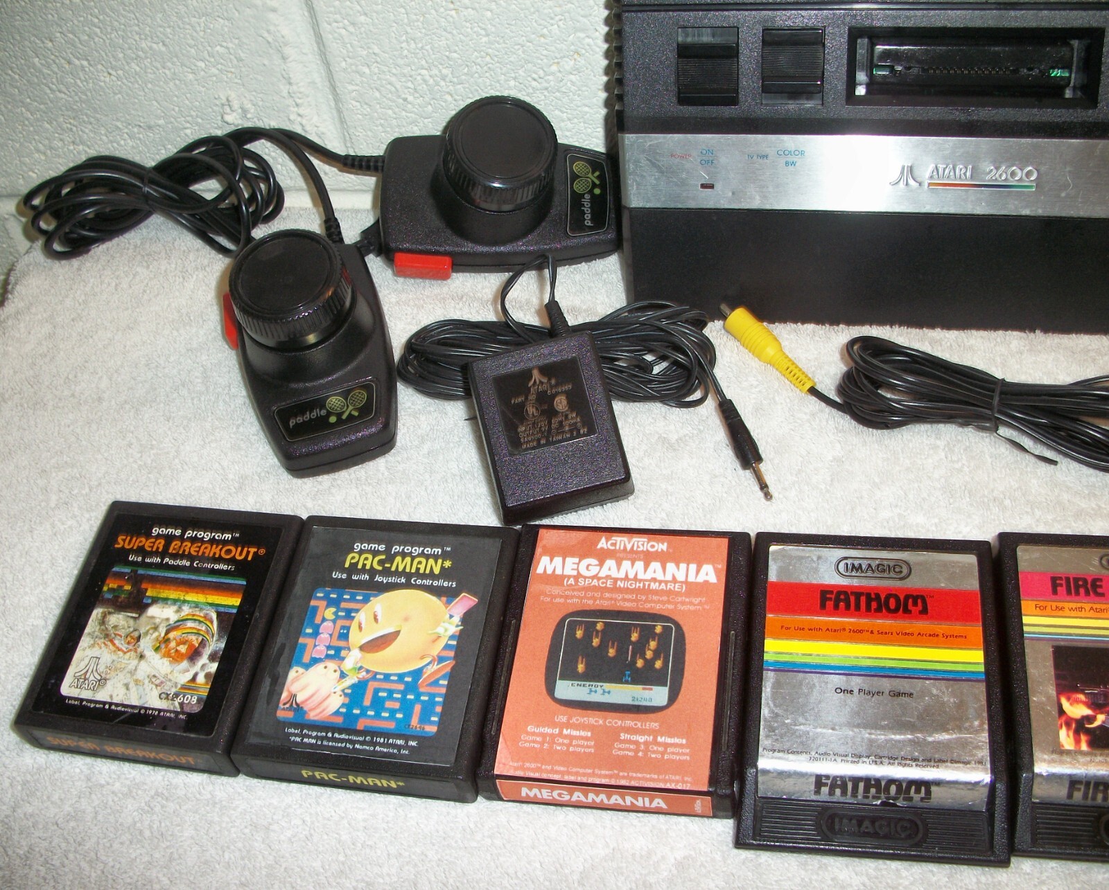 Original Atari 2600 Jr. Short/Small Rainbow Console System Bundle with 7 Games