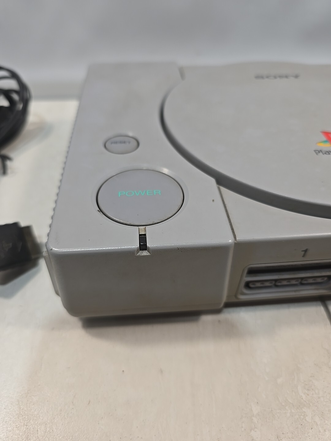 Sony PlayStation 1 Console (SCPH-9001 ) PS1 w/ Controller, Cables, and 1 Game