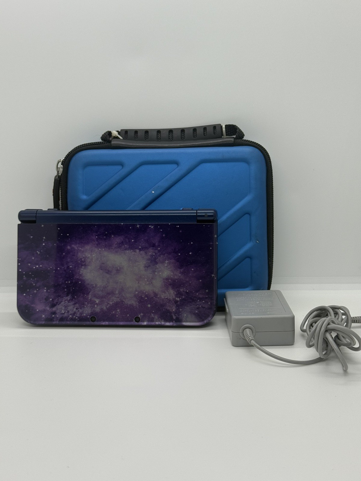 Nintendo 3DS XL Galaxy Edition Handheld System Purple/Black W/ CHARGER & CASE