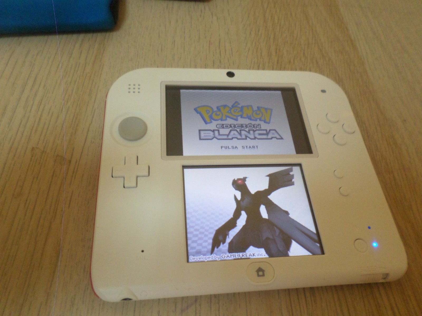 Nintendo 2DS White Red Console Bundle – 4 Games, Charger, Case, Stylus, 4GB SD