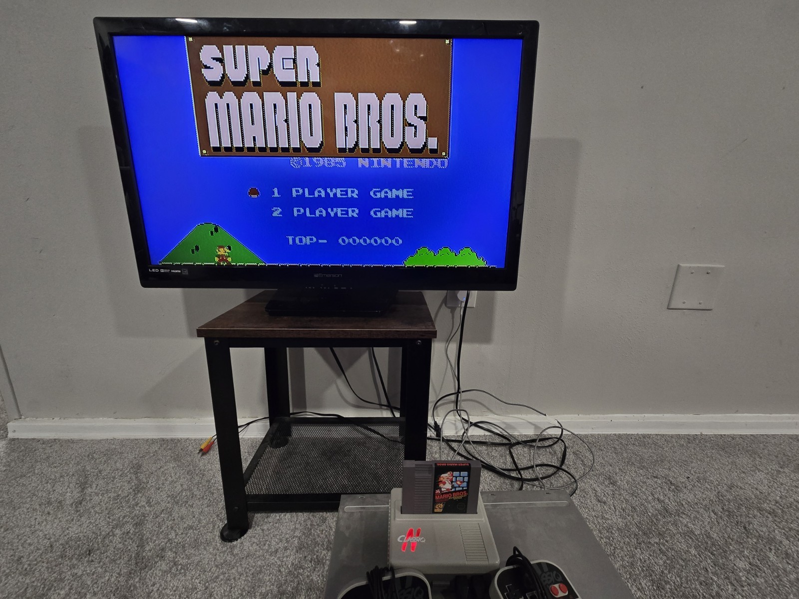 Old Skool Classiq N NES Compatible Console w/ 2 Controllers AC & AV Cables