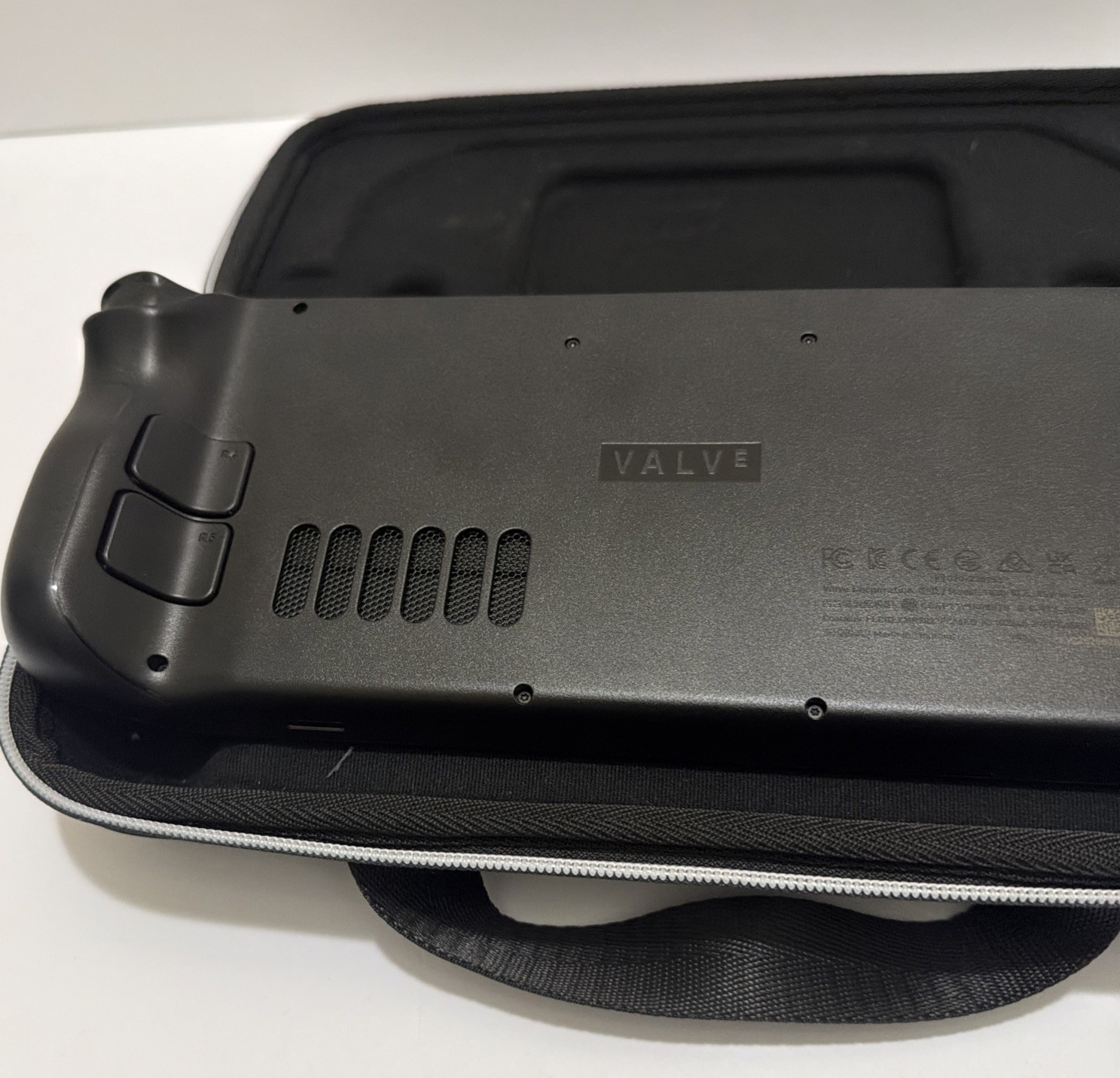 Valve Steam Deck OLED Black Handheld Game Unit 512GB with Original Case – Tested