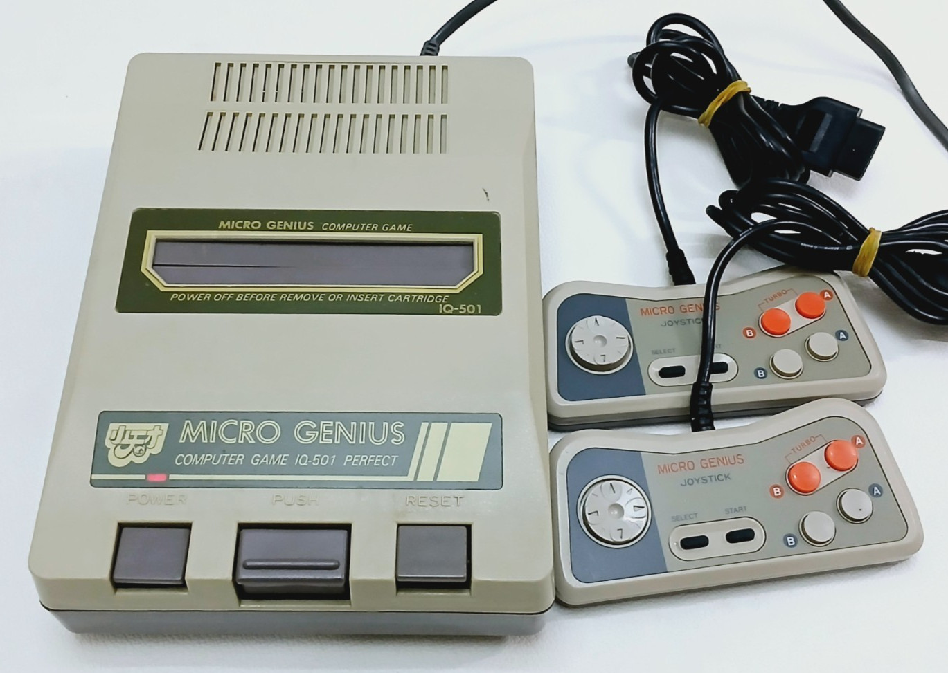 Micro Genius IQ-501 Vintage Famiclone Retro Console With Controllers – For parts