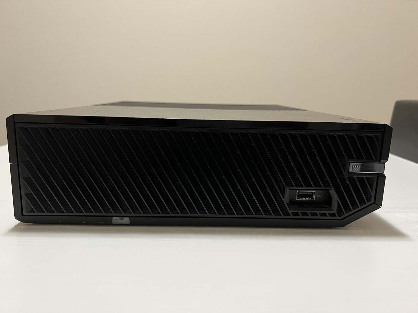 xbox one console 365gb
