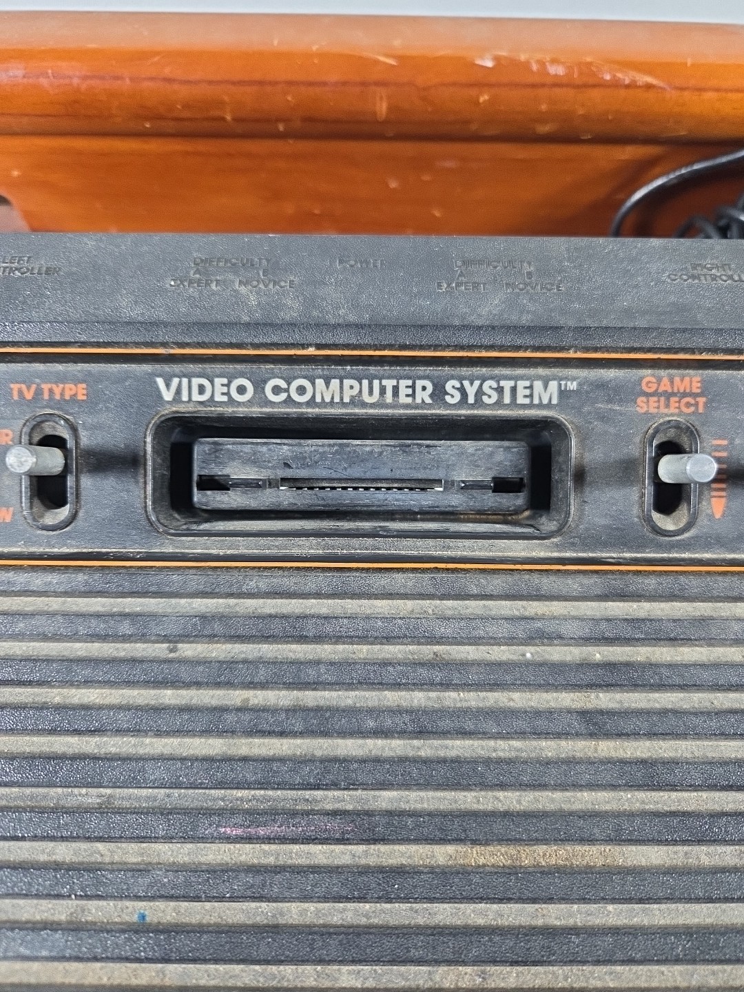 Atari 2600–Wood Grain 4 Switch Console, 5 Games- WORKS No Controller Or Power