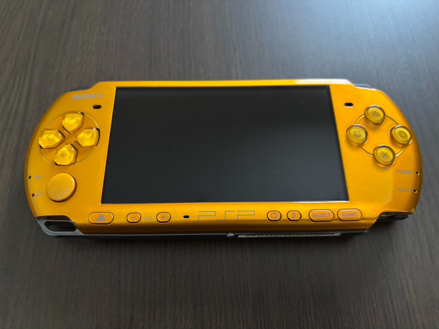SONY PSP 3000 Bright Yellow Console & USB charging cable – Tested [Good]