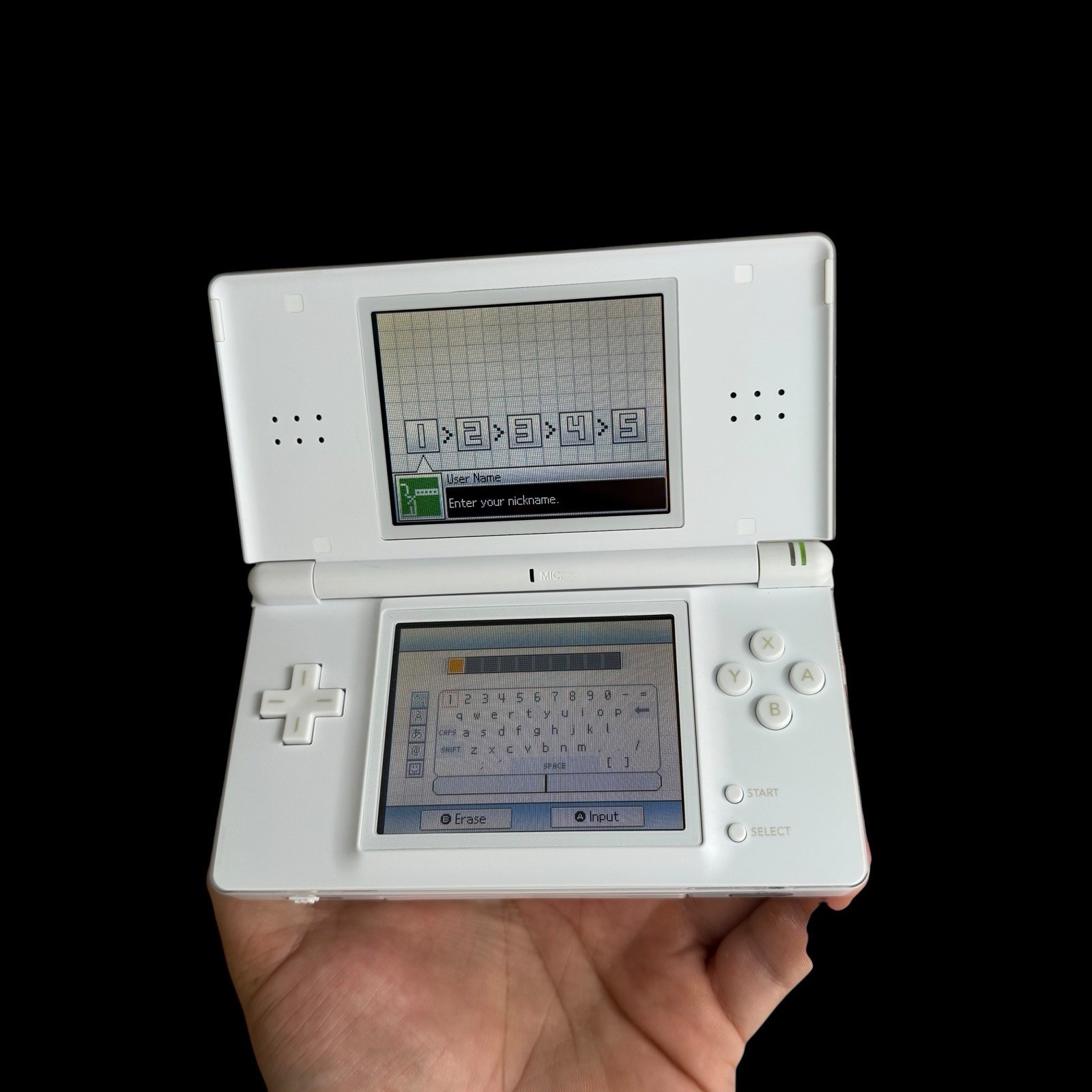 Nintendo DS Lite Handheld Console Polar White With Charger Manuals & Stylus