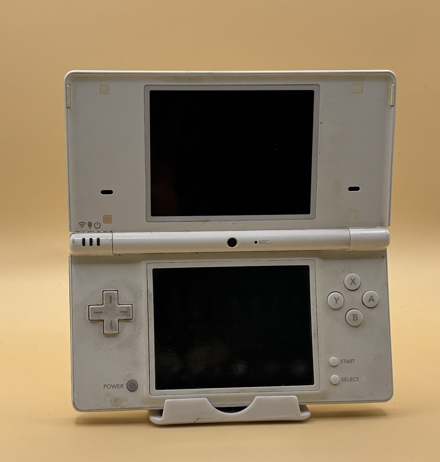 Nintendo DSi – White (F25) READ DESCRIPTION