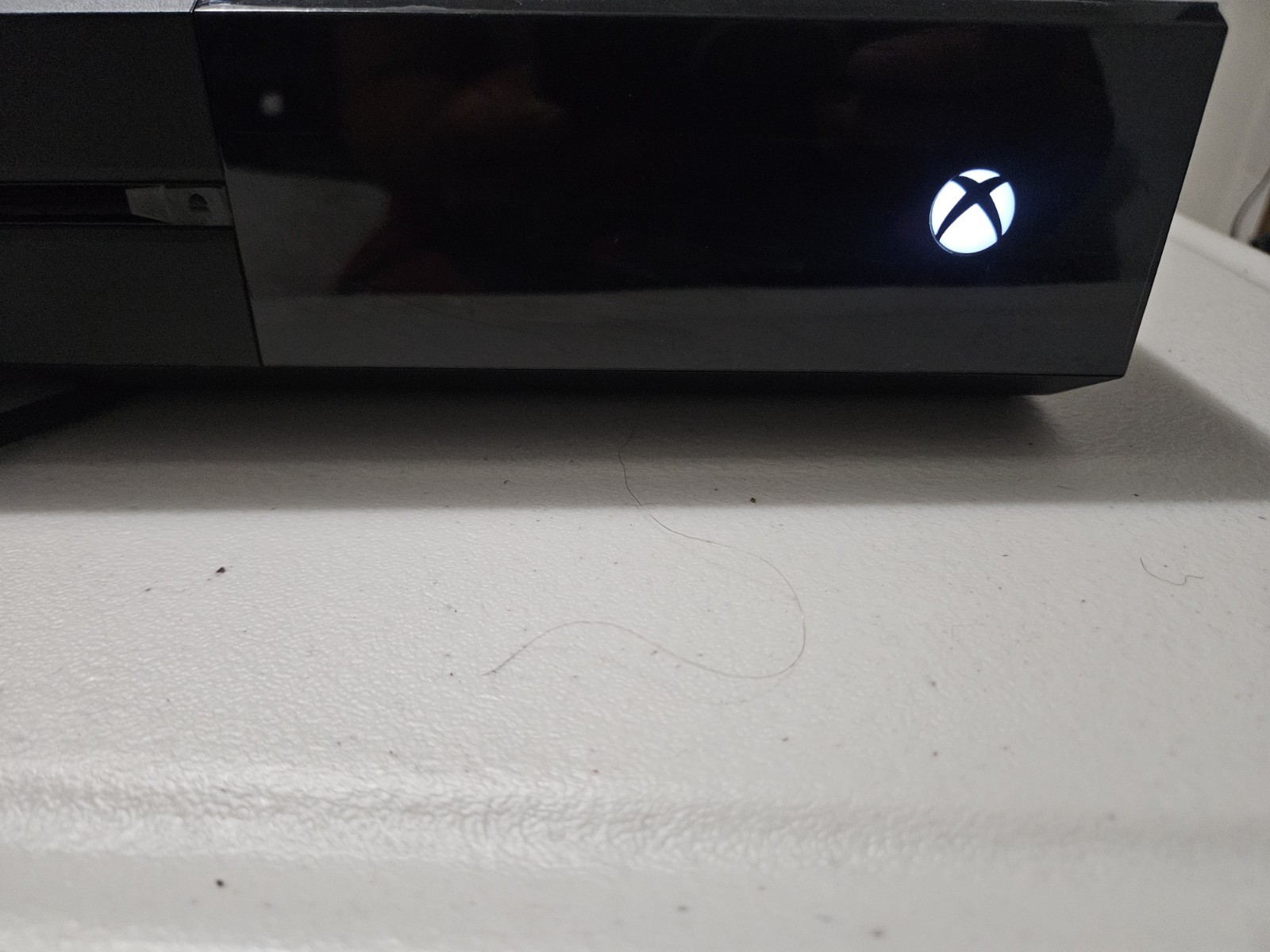 Microsoft Xbox One 1540 Console Black HDMI USB Ethernet with HDMI Cable