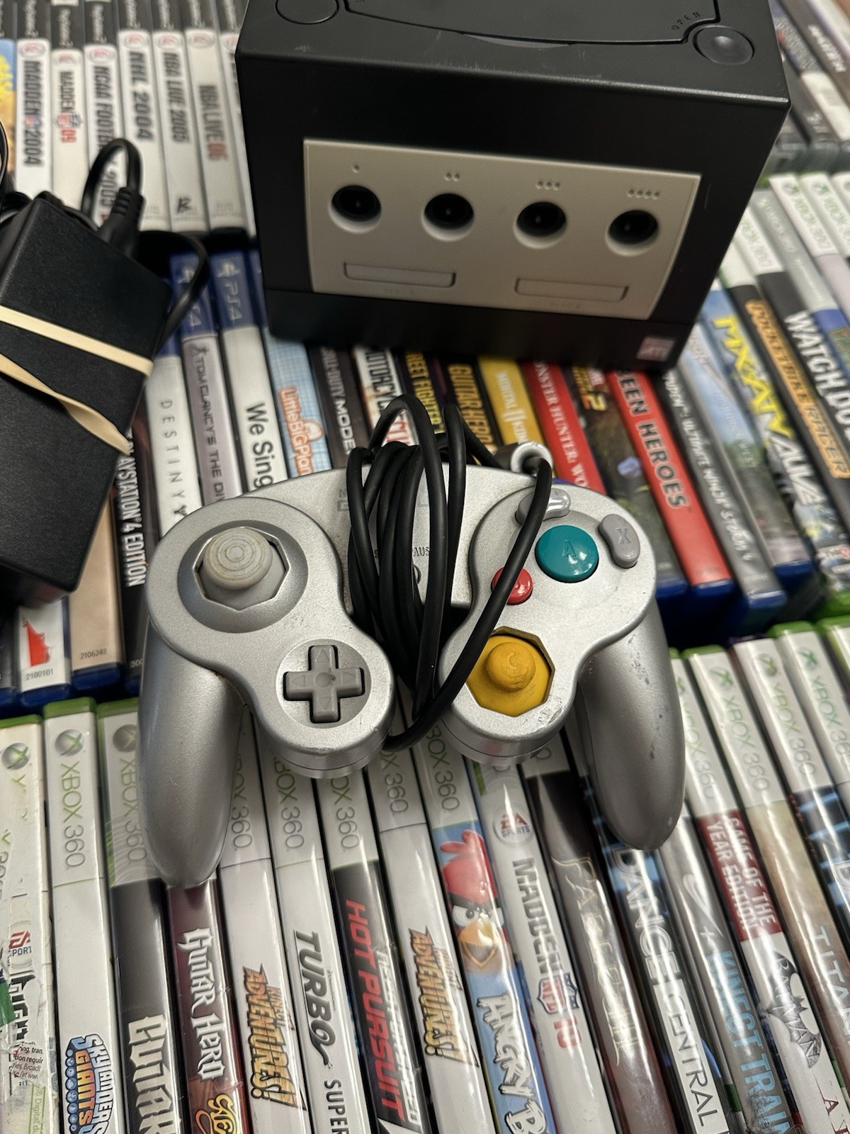 Nintendo Gamecube Black Console DOL-101 & Controller Silver