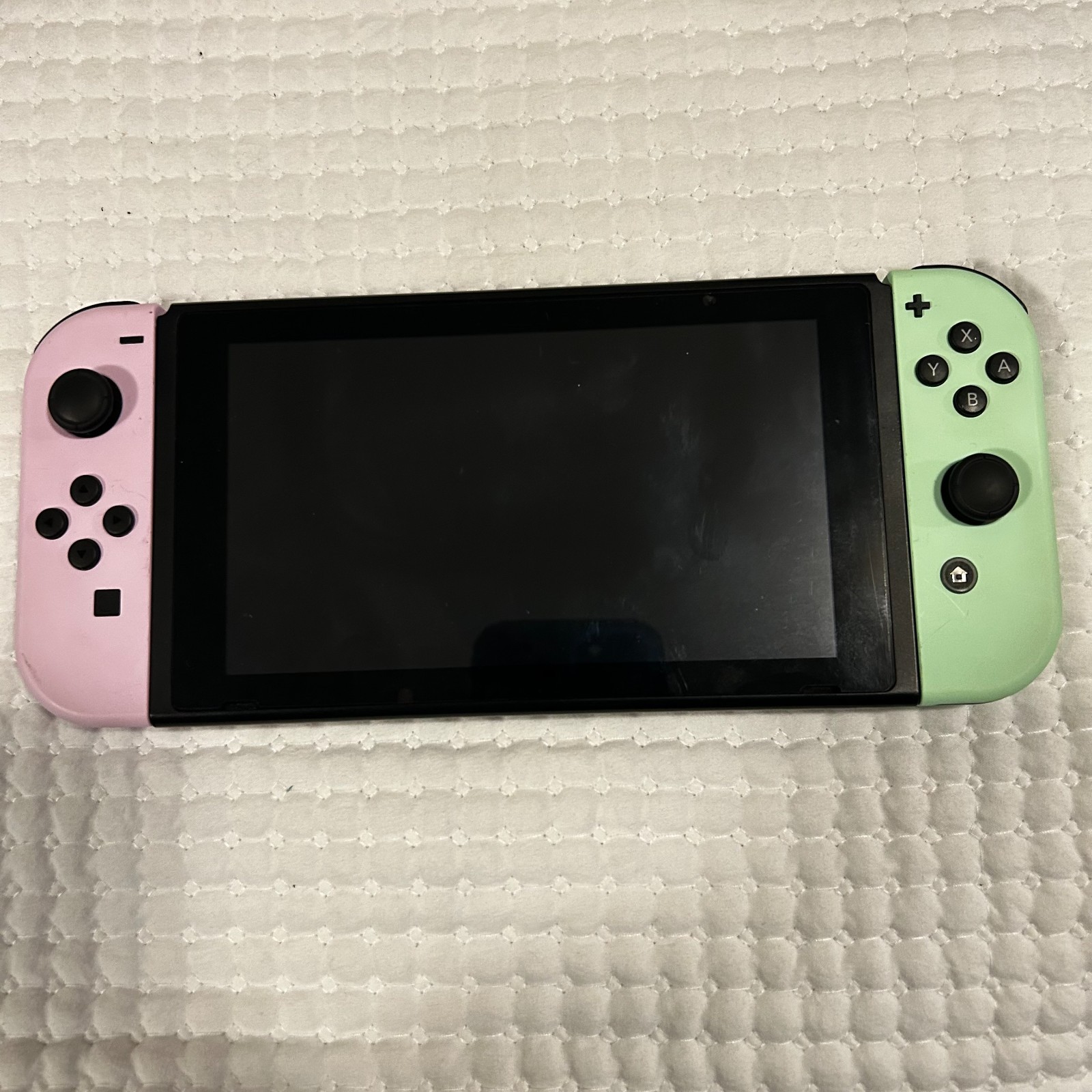 Nintendo Switch 1 Bungle w/ Accessories and Games – See Description