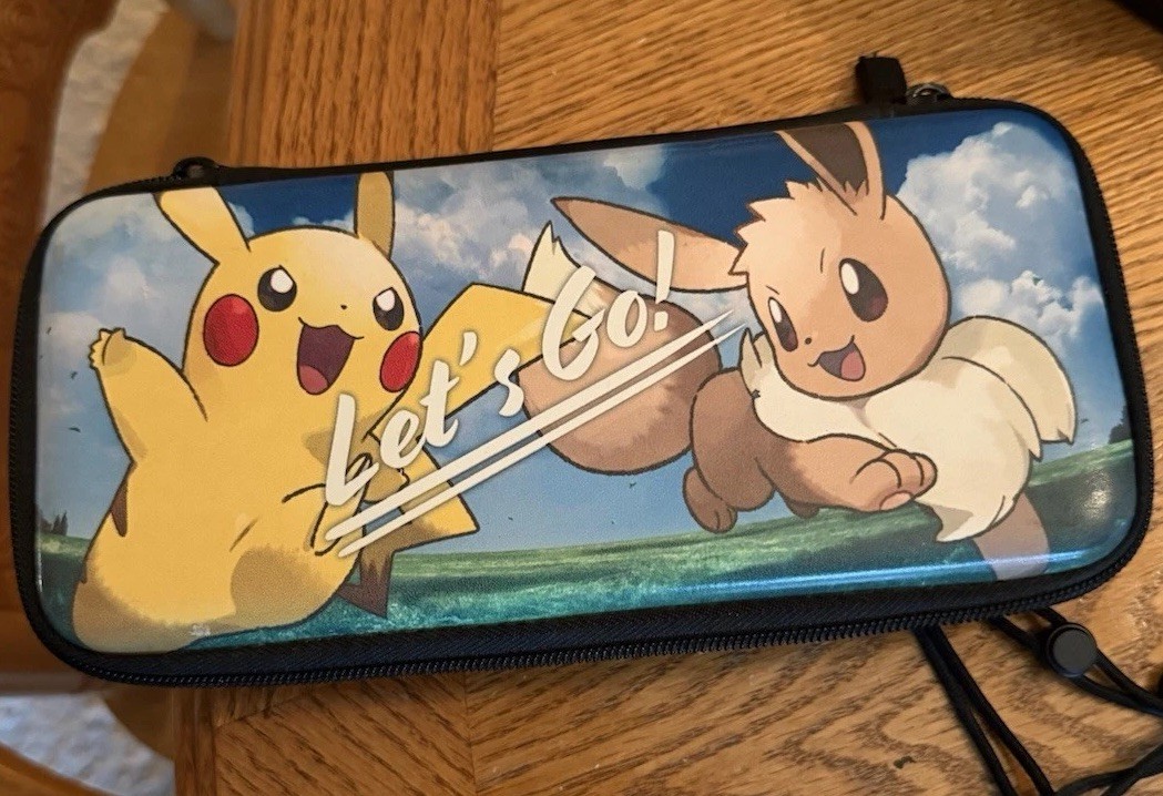 Nintendo Switch Pokémon Edition Bundle