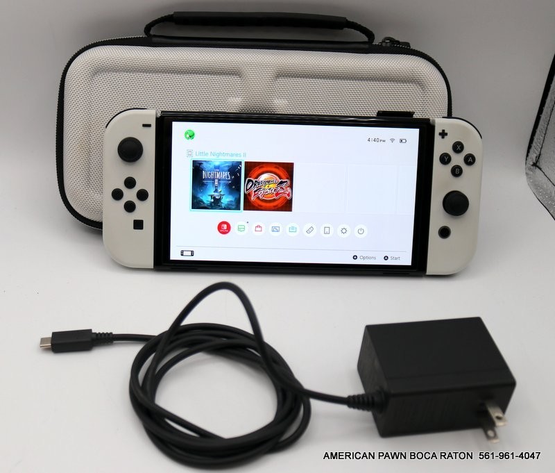 Nintendo Switch OLED Model HEG-001 Handheld Console – 64GB – White AS IS READ