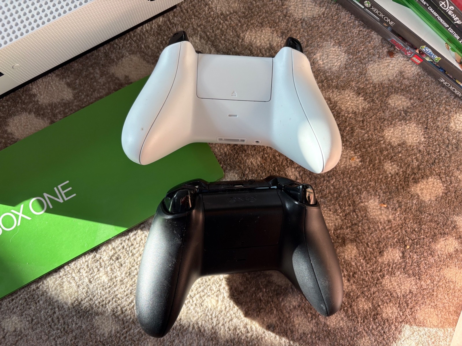 Xbox One S + Disney Infinity Bundle – Excellent Condition – Star Wars & Dory