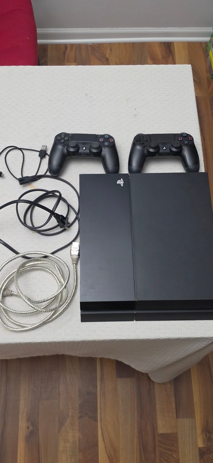 Sony PlayStation 4 500GB Console Bundle, 2 Controllers, 2 Games