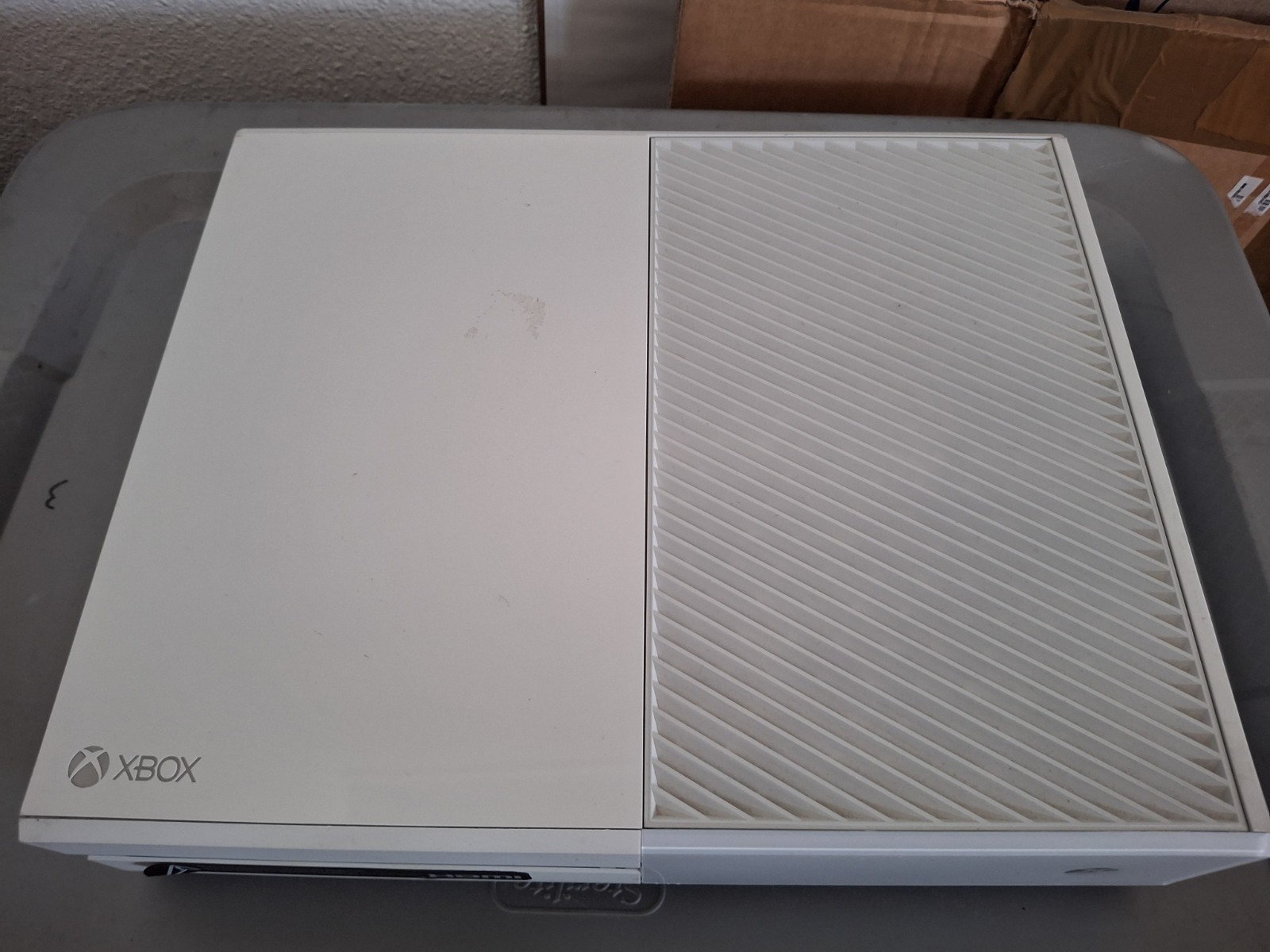 White Xbox One Model 1540 Console Only With 2 Games