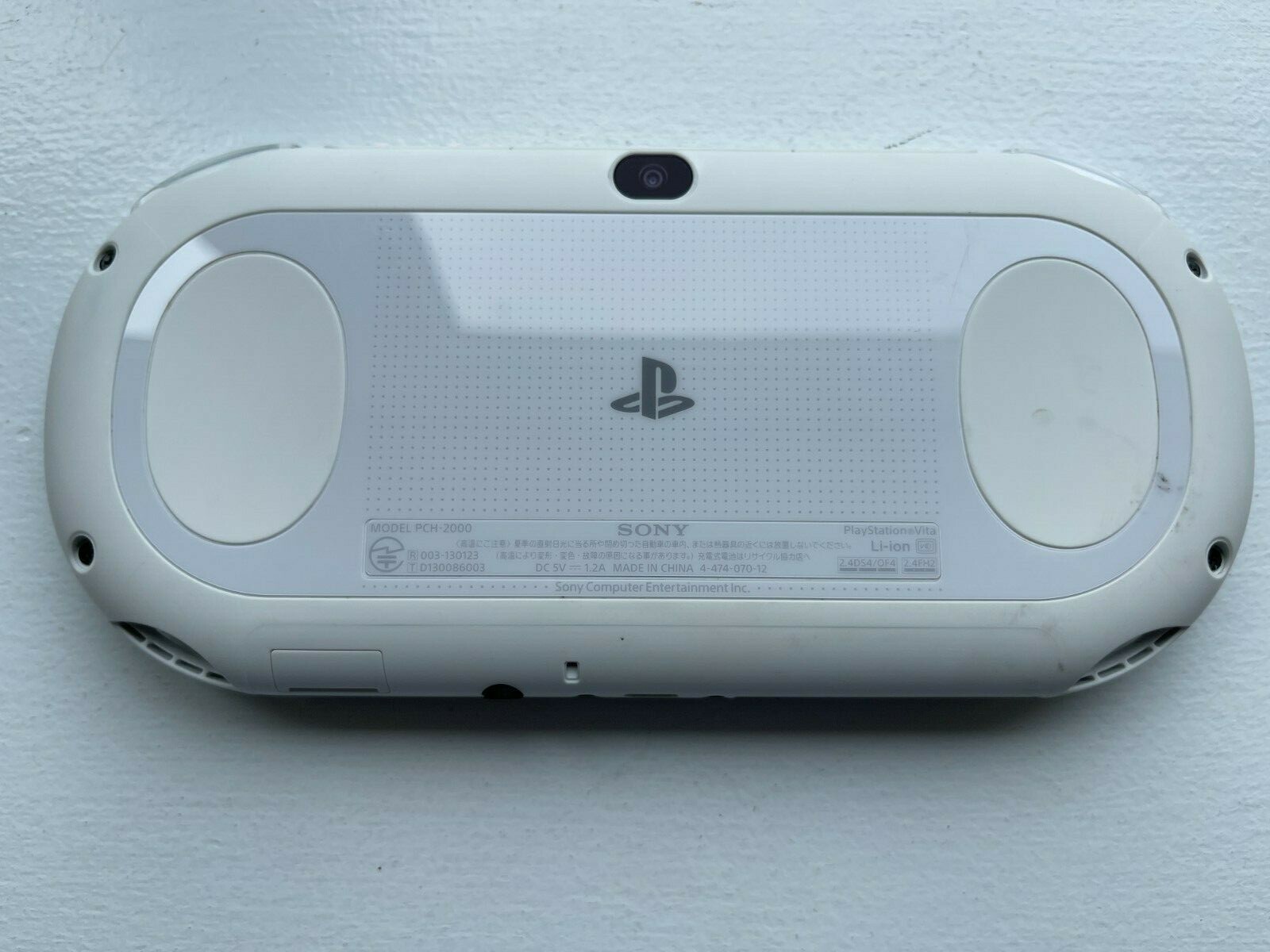 Sony Playstation PS Vita 2000 Slim PCH-2000 – White – *GREAT* + Charger