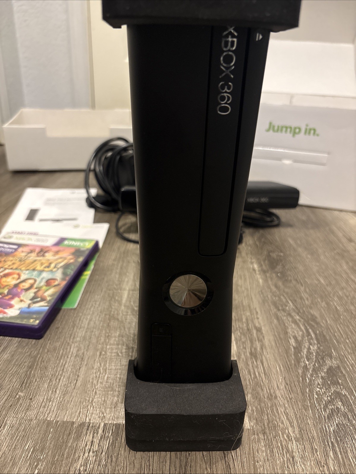 Microsoft Xbox 360 S Gaming Console with Kinect Complete In Box Tested With Game