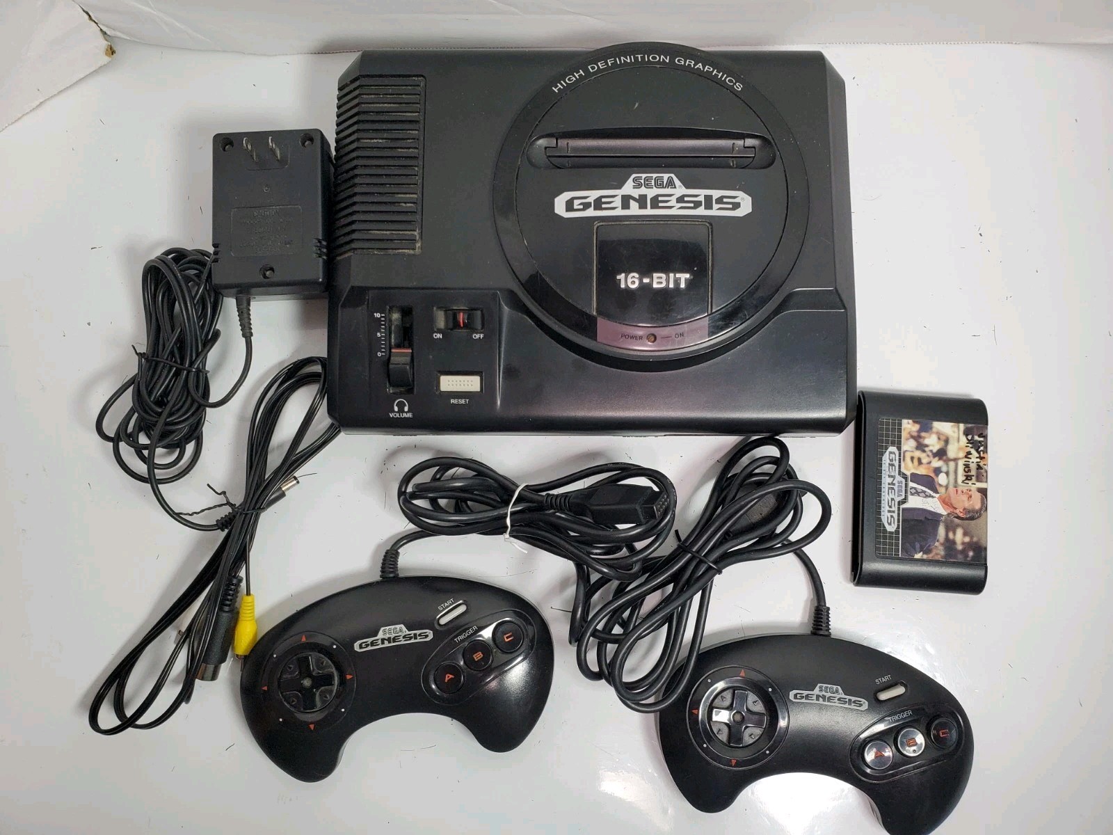 Sega Genesis Model 1601 Console w/ 2x Controllers, Power , AV Cable, 1 Game