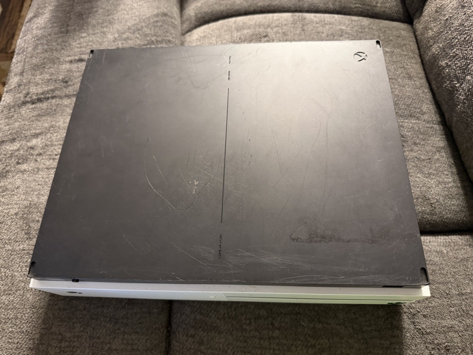 Microsoft Xbox One S Console – White For Parts Or Repair