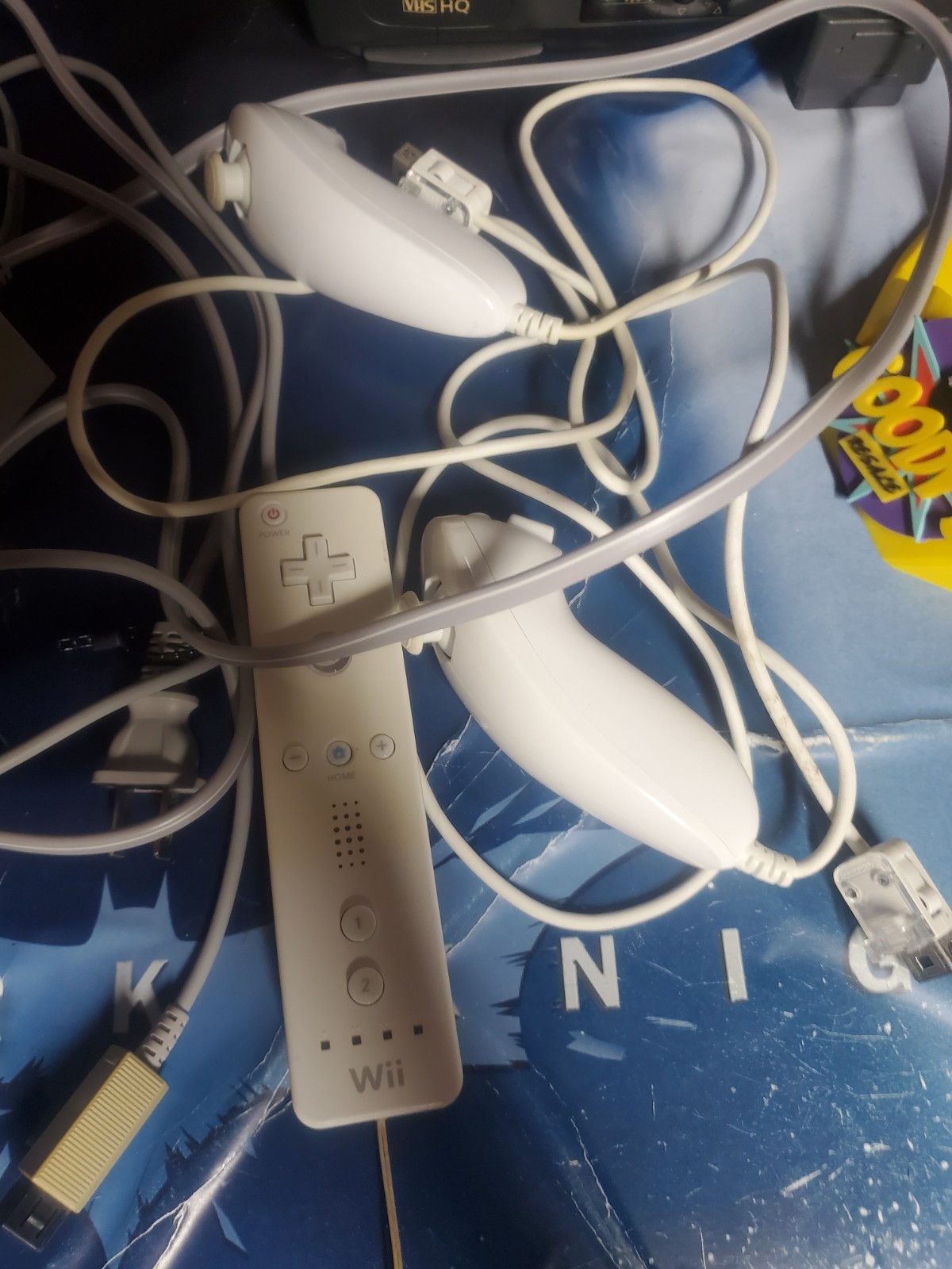 Nintendo Wii Console Bundle + Wii Remote , Wii Nunchucks & More
