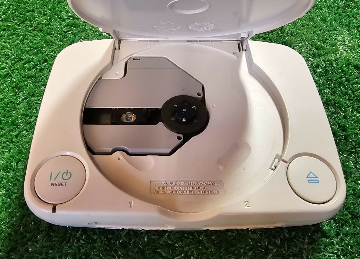 Sony PS One SCPH-101 Console Bundle (5 Games, 1 Controller) TESTED READ DESC.
