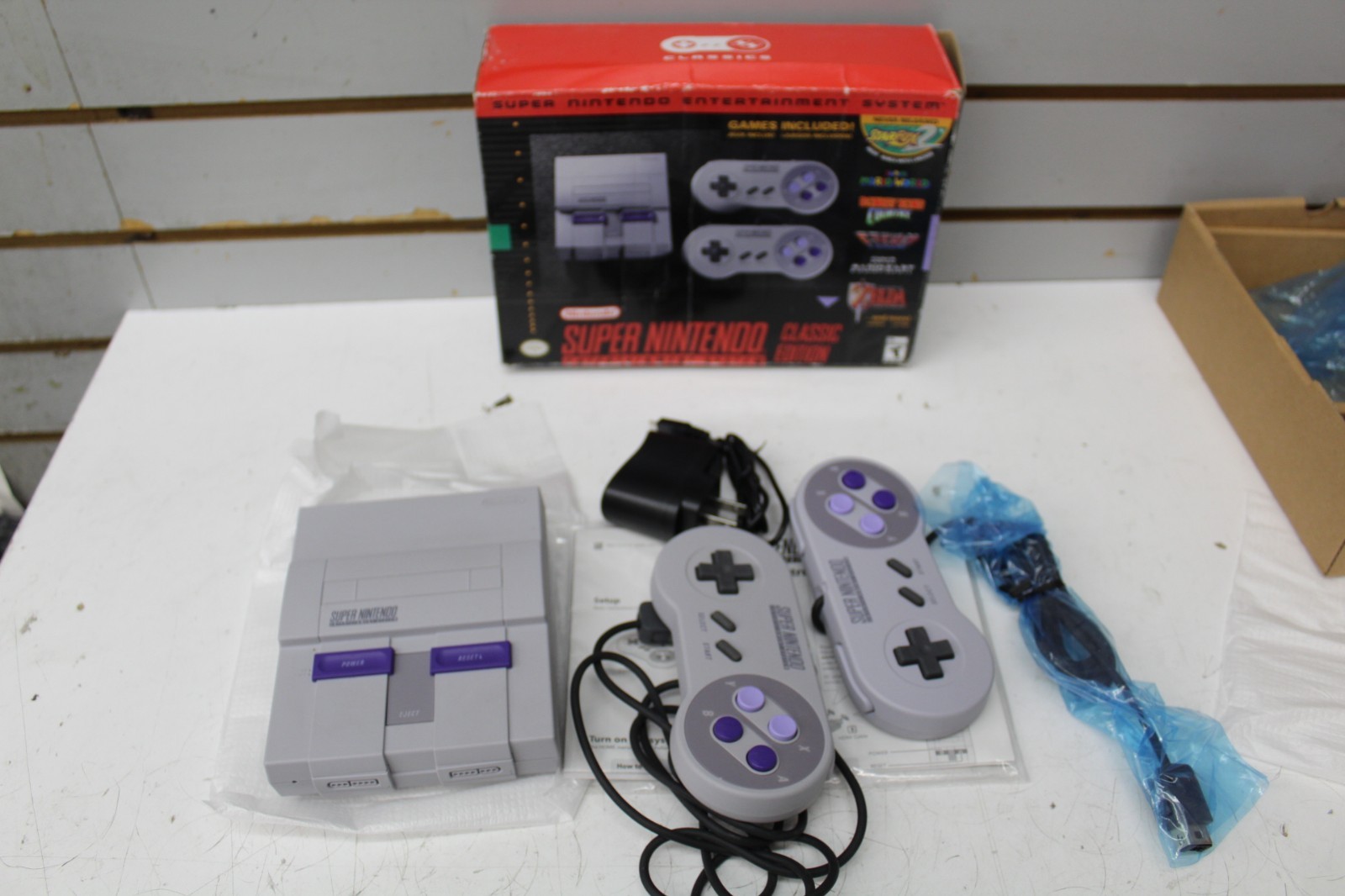Super Nintendo SNES Classic Mini Edition Game Console
