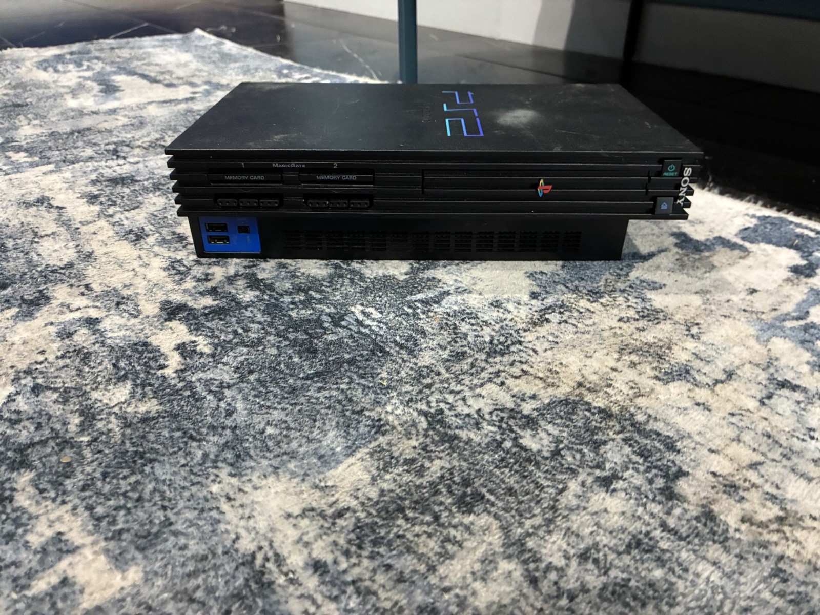 Sony PlayStation 2 Console + Sony Controller + Star Wars Battlefront II + Cables