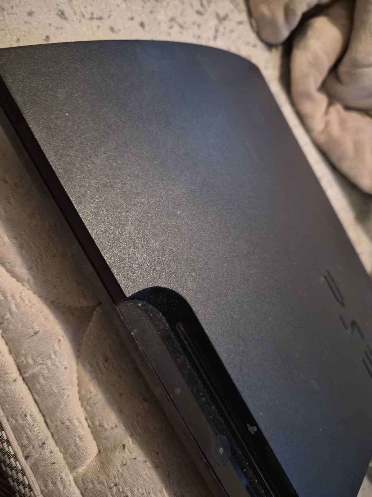 Sony PlayStation 3 Slim Launch Edition 320GB Console (CECH-3001B)