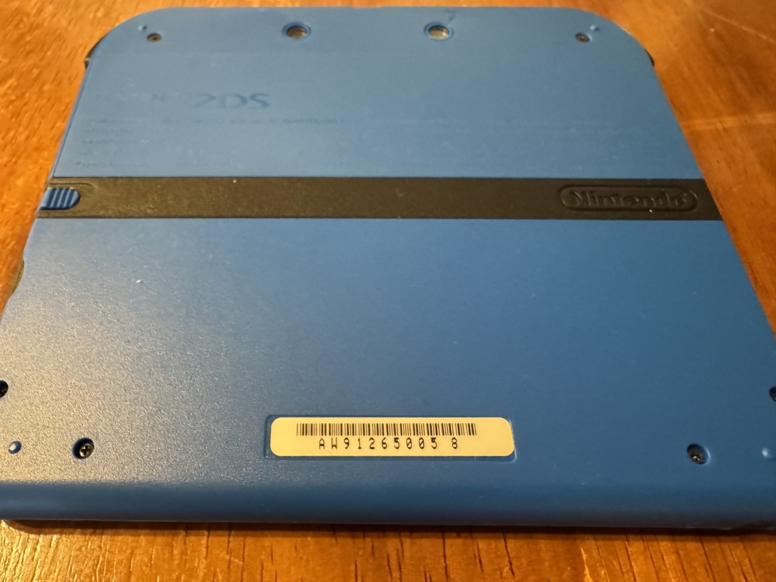 Nintendo 2DS – Electric Blue.Used.Excellent condition.