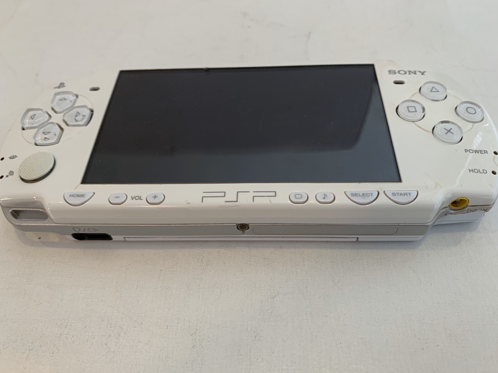 Sony PSP 2000 White with AC Adapter ***SHIP FROM U.S.A.***