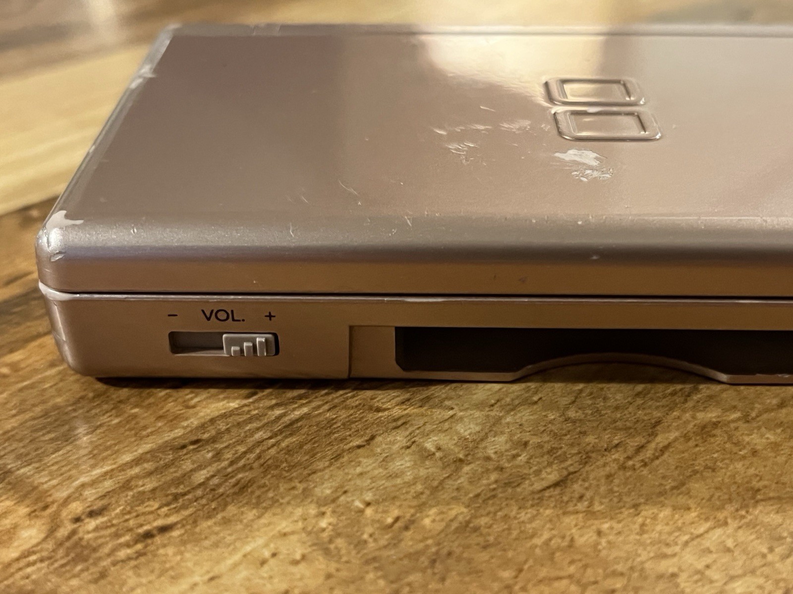 Nintendo DS Lite w/3 Games & New Charger – Metallic Rose
