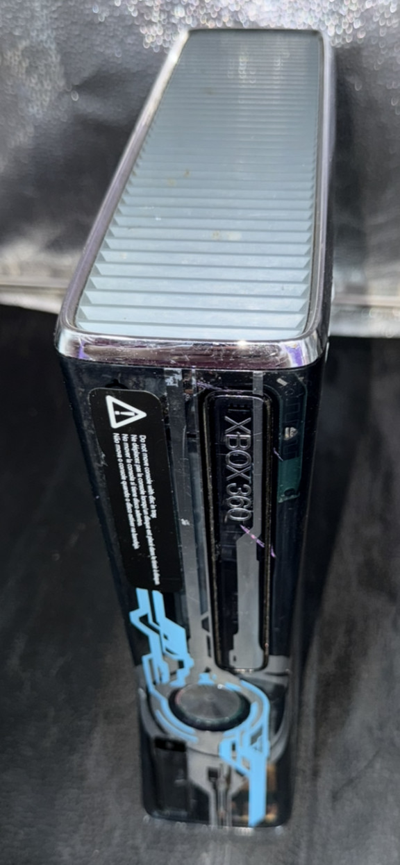 Microsoft Xbox 360 S Console Halo 4 Edition (PARTS/REPAIR)
