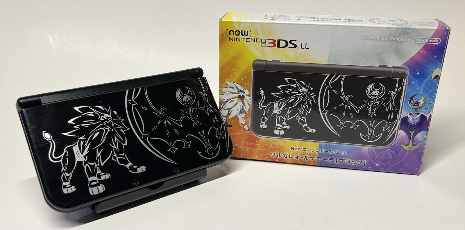 Nintendo New 3DS XL, Duel IPS Screens, Solgaleo & Lunala Black, 128GB SD, Boxed
