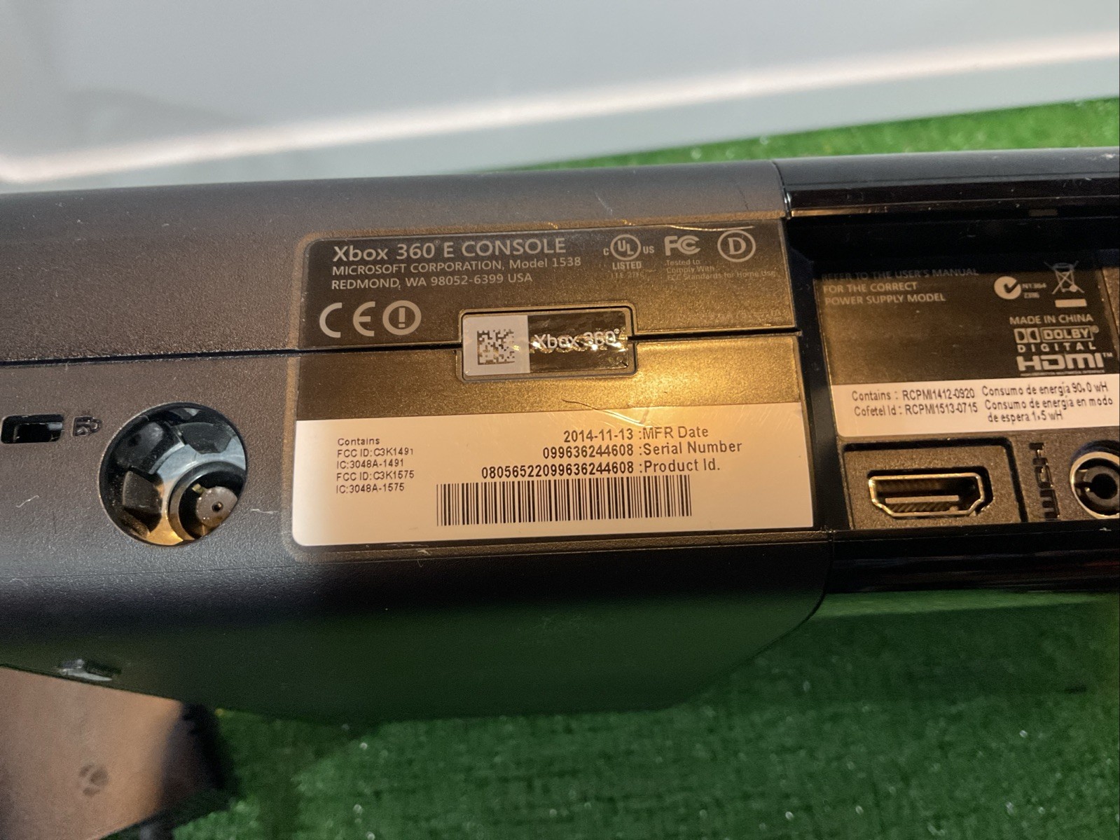 Microsoft Xbox 360 E Console 2 Controllers (1 Wireless) Brick PC HDMI 2 Games 🔥