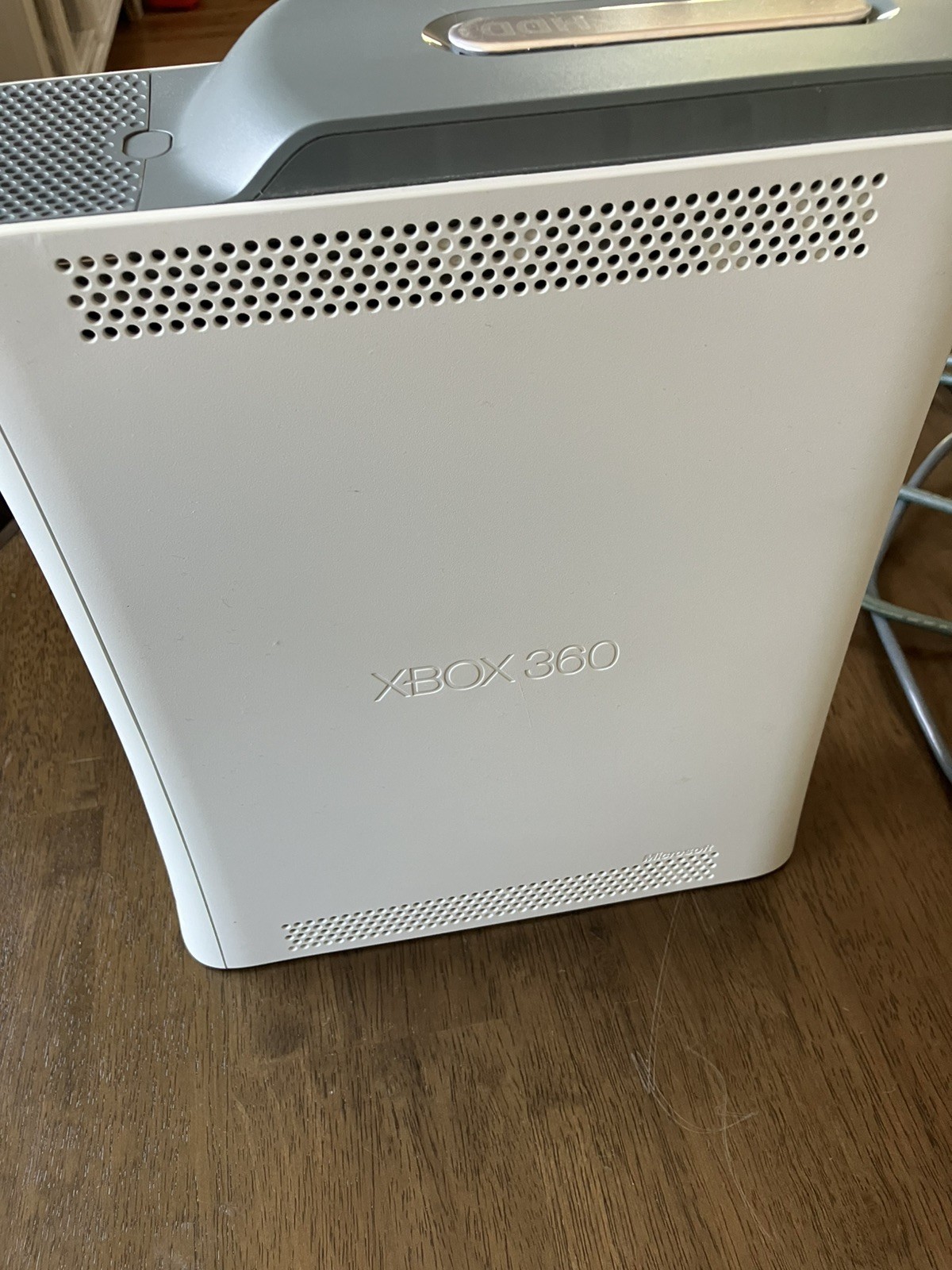 Microsoft Xbox 360 White Console With 14GB Storage Hard Drive – Tested Working
