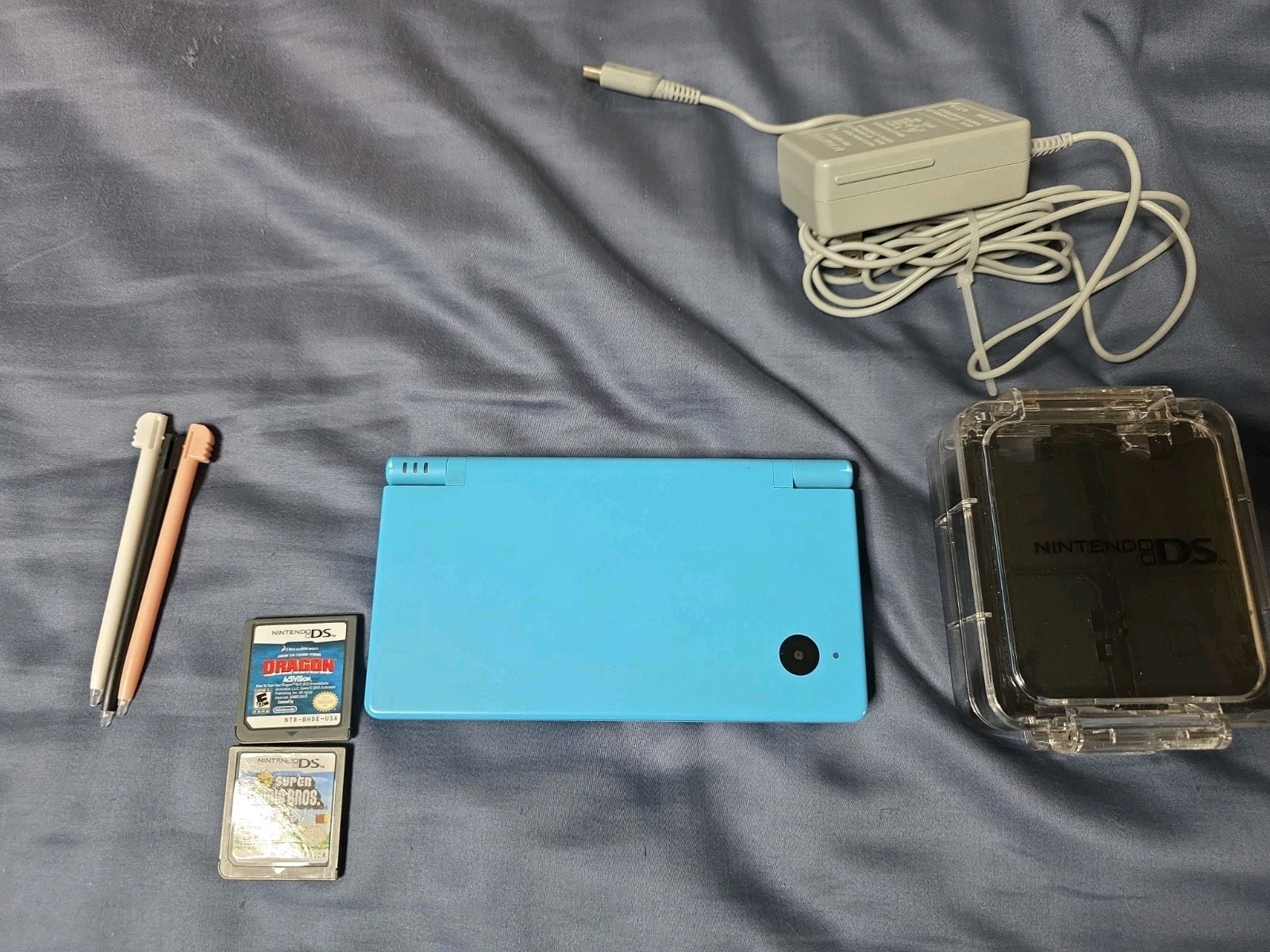 Nintendo Blue DSi Working With 2 Games And Game Case TWL001