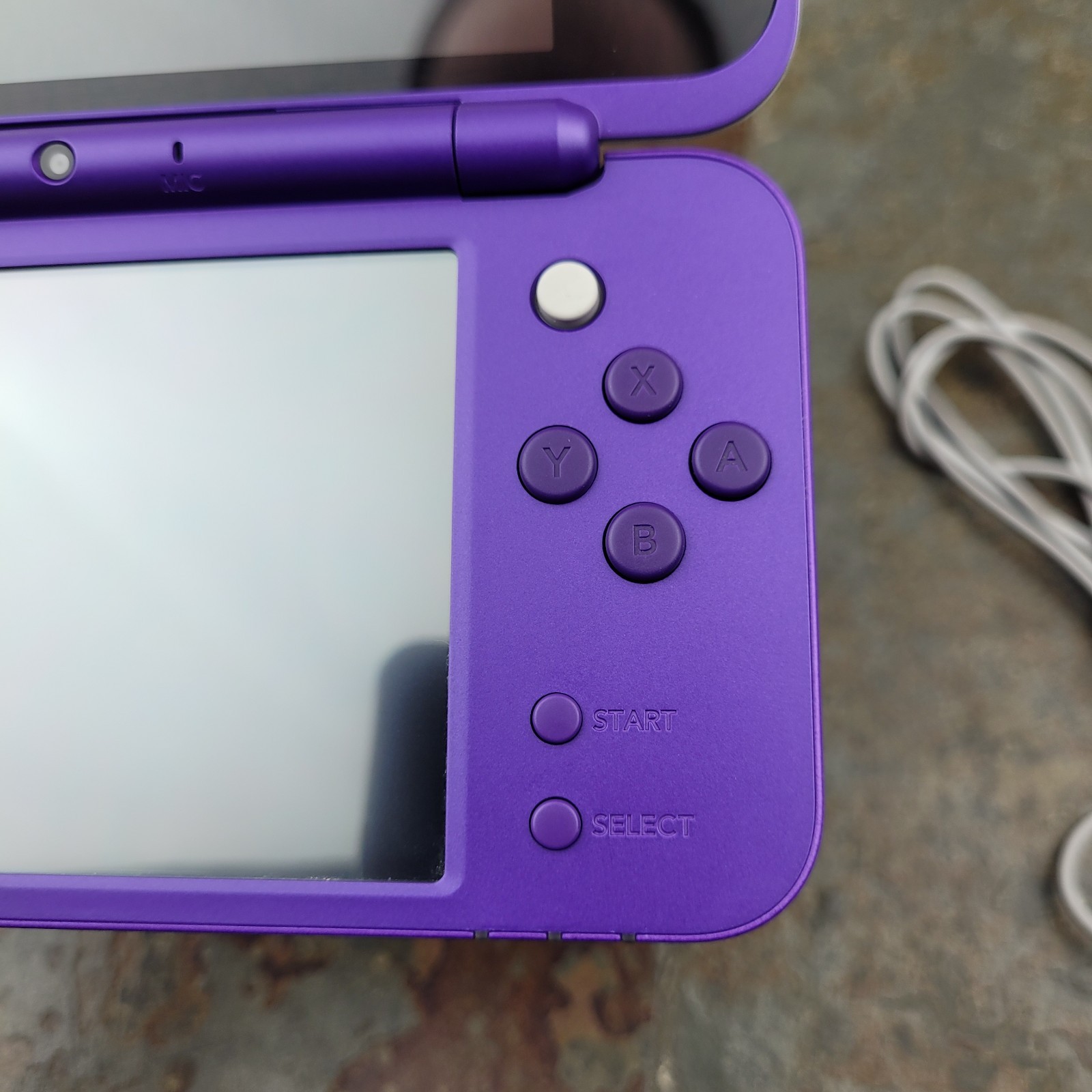 Nintendo 2DS XL Purple Handheld Console Nintendo 4GB Touchscreen JAN-001