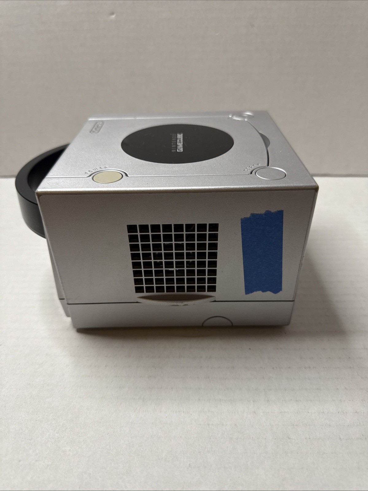 Silver Nintendo Gamecube CONSOLE ONLY DOL-001 (Does not Read) PARTS ONLY