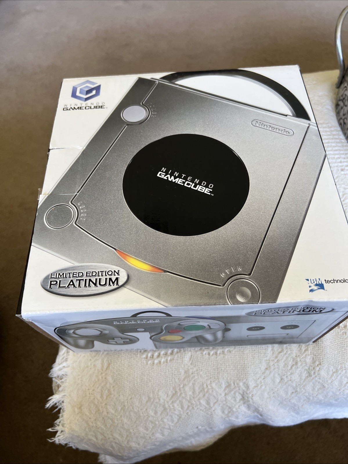Nintendo GameCube Platinum Console Employee Owned Sticker – Silver Tested Works