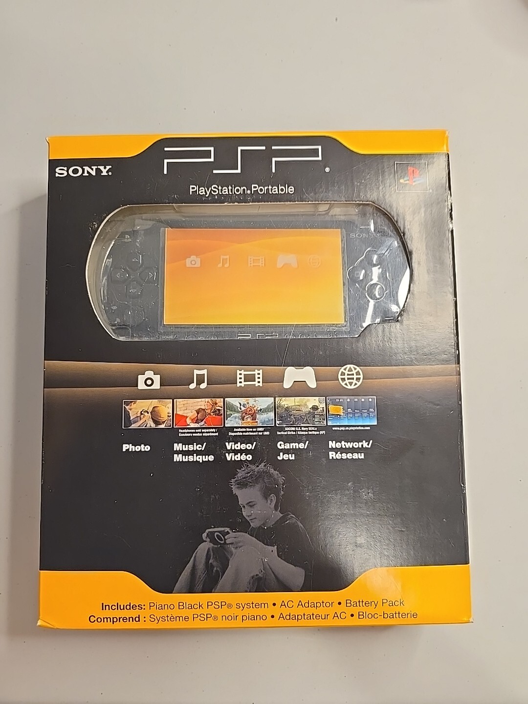 Sony PSP 2000 Launch Edition 64MB Handheld System – Piano Black CIB Open
